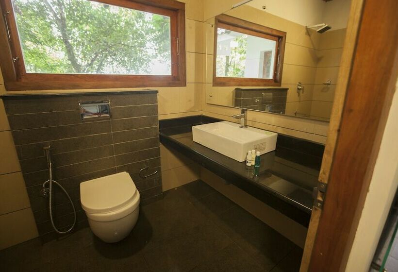 غرفة قياسية سرير مزدوج لذوى الإحتياجات الخاصة, Edakkal Hermitage