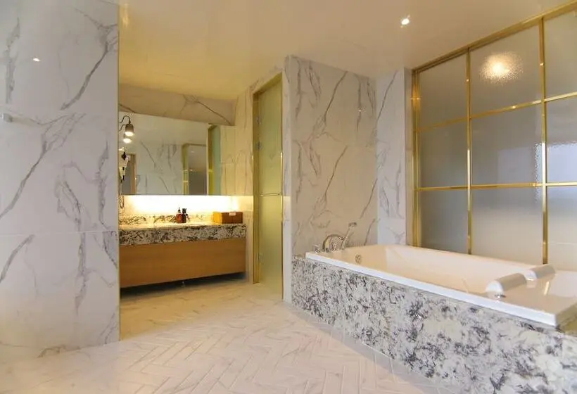 Royal-sviitti, Suncheon Hotel Gite