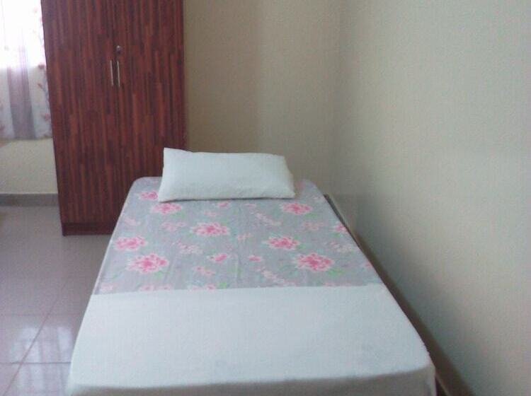 اتاق پایه با سرویس بهداشتی مشترک, Greenpage Garden Suites