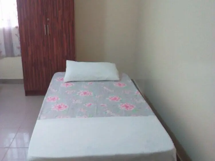 اتاق پایه با سرویس بهداشتی مشترک, Greenpage Garden Suites