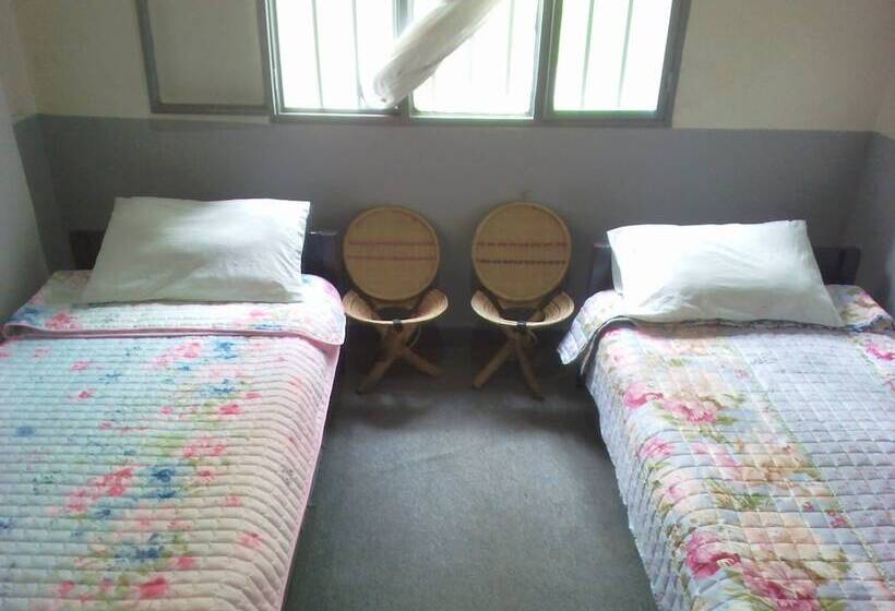اتاق پایه با سرویس بهداشتی مشترک, Greenpage Garden Suites
