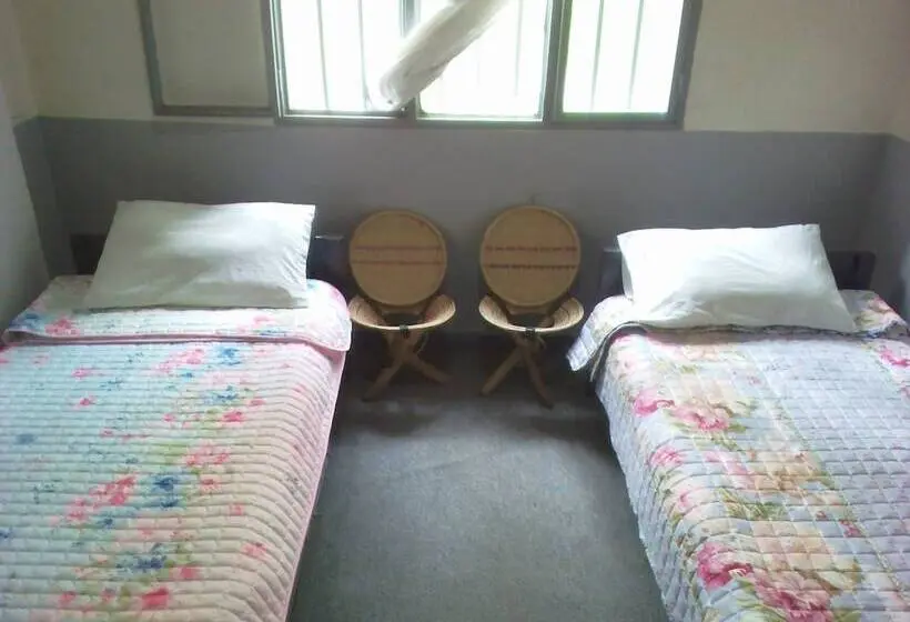 اتاق پایه با سرویس بهداشتی مشترک, Greenpage Garden Suites