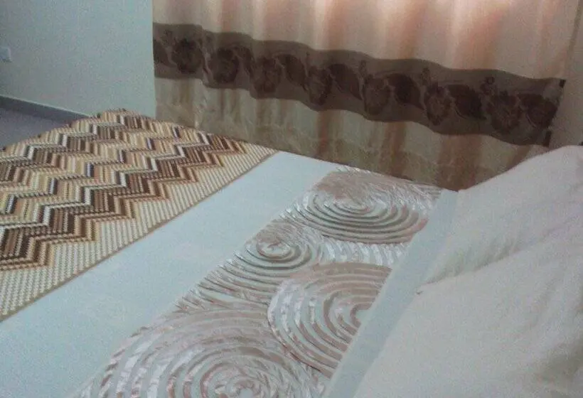 اتاق اجرایی, Greenpage Garden Suites