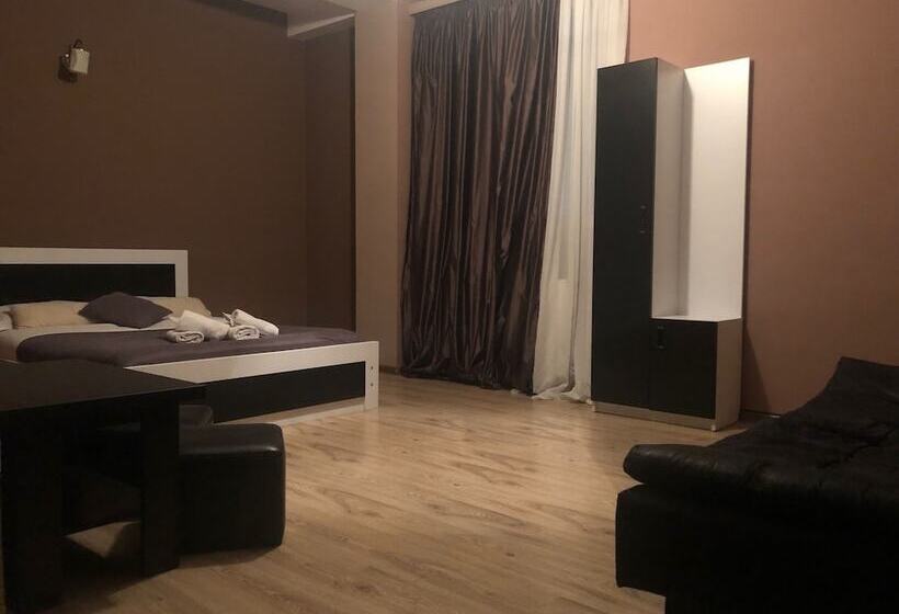 اتاق استاندارد, Polo