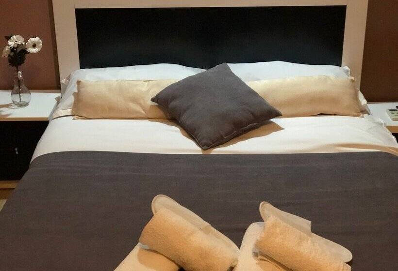 اتاق استاندارد با بالکن, Polo