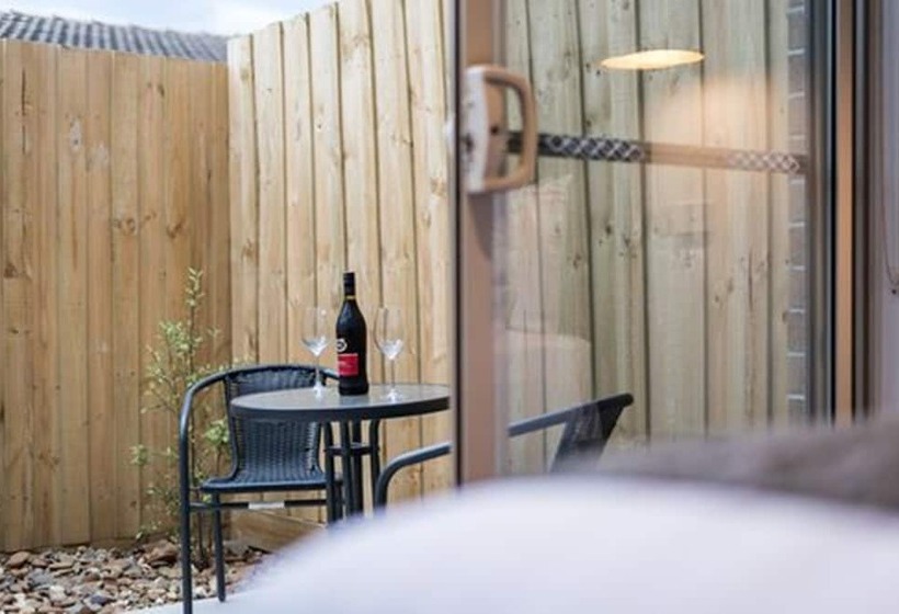디럭스 스튜디오, Melbourne Airport Motel