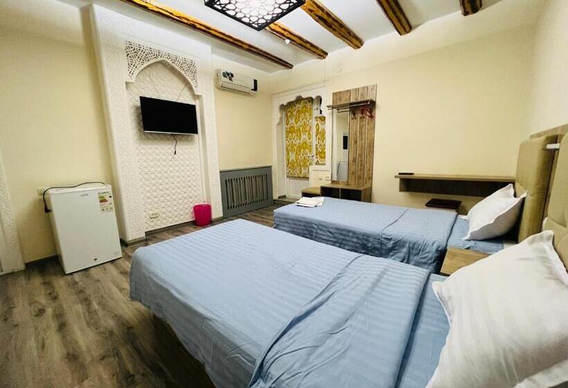 标准间, Bukhara House