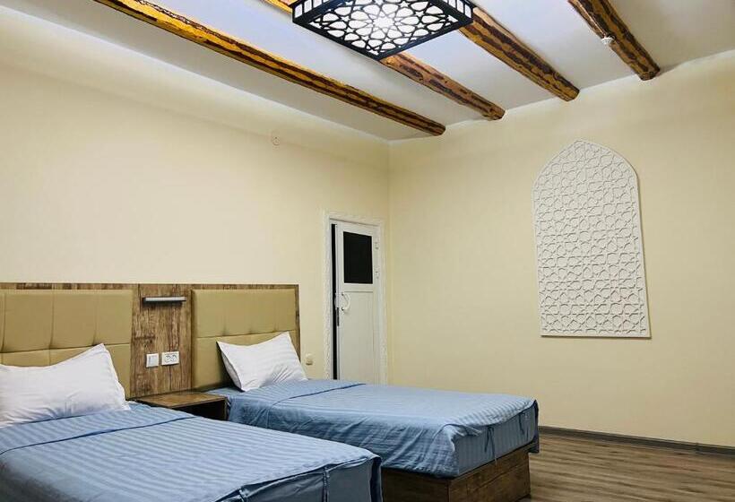 标准间, Bukhara House