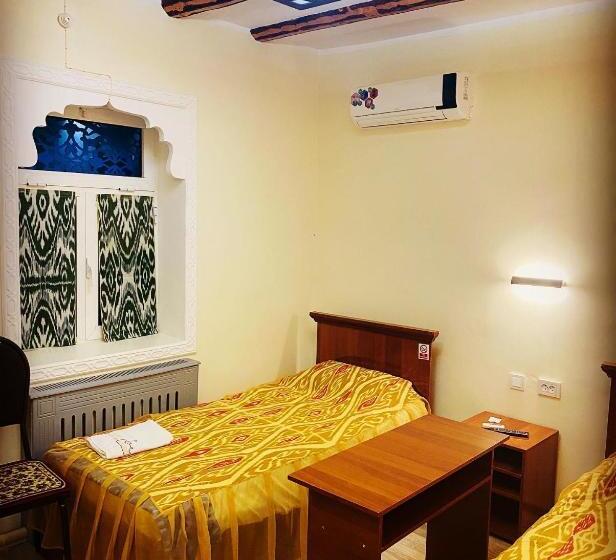 标准间, Bukhara House