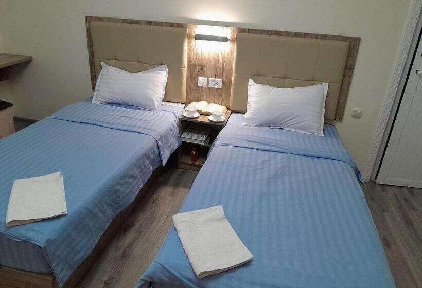 豪华房间, Bukhara House