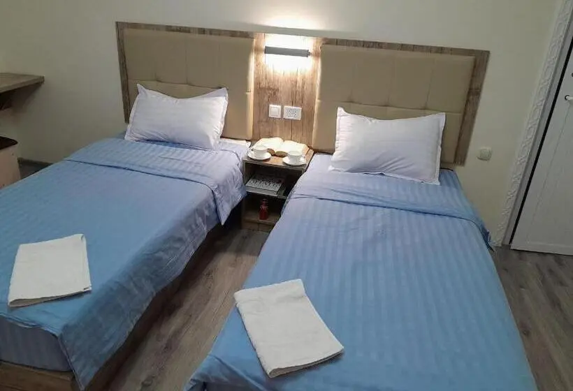 デラックスルーム, Bukhara House