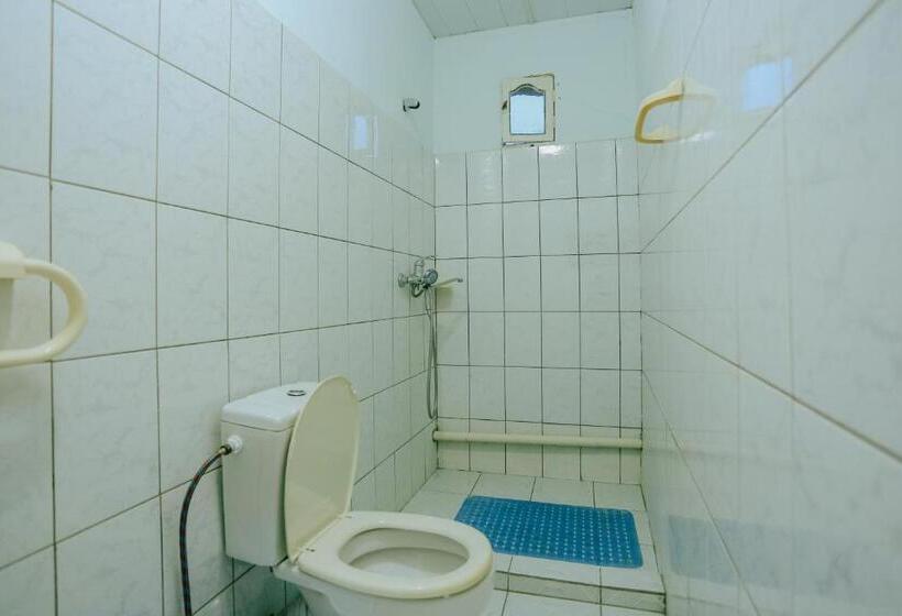 舒适三人间, Bukhara House