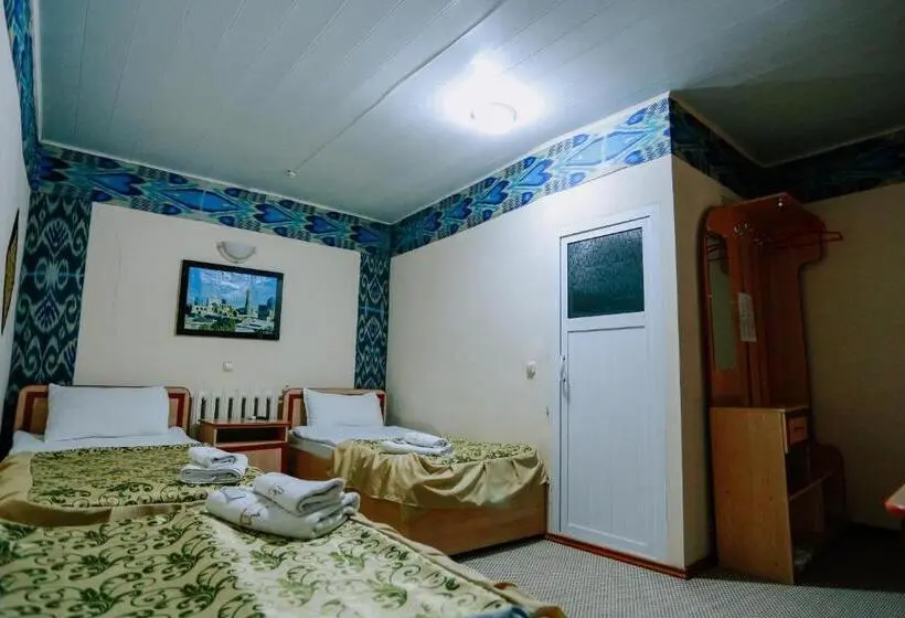 コンフォートトリプルルーム, Bukhara House