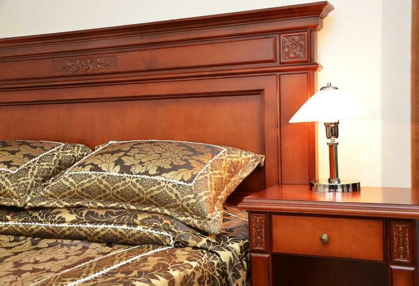 سوییت جونیور, Lviv