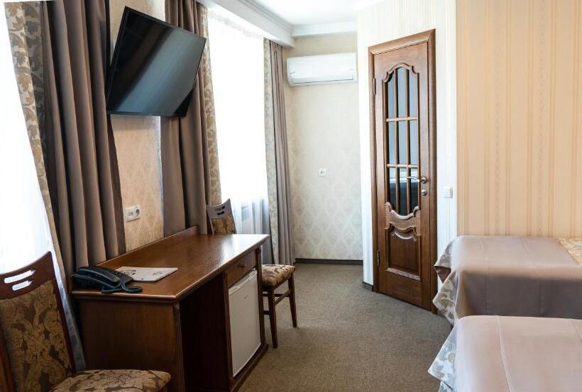 اتاق سوپریور, Lviv