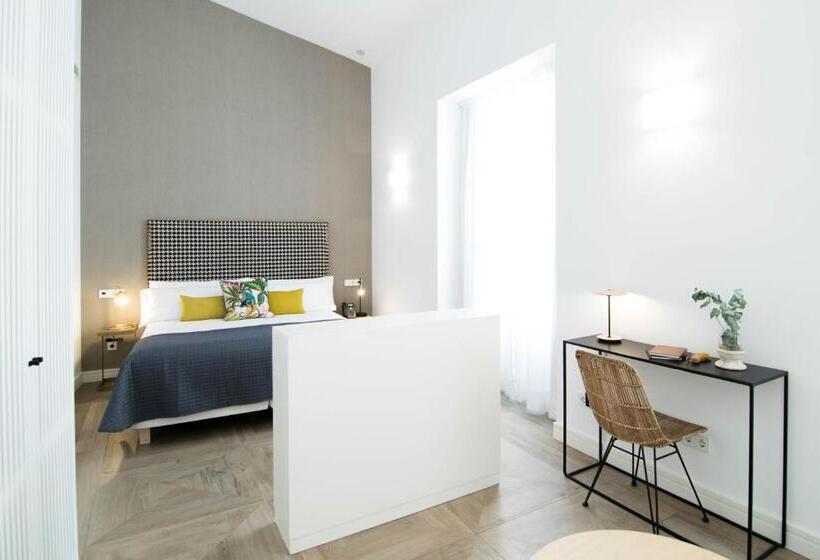 ジュニアスイート, Myr Marqués House