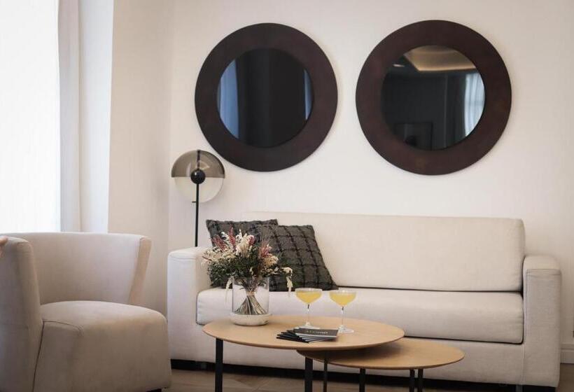 プレジデントスイートルーム, Myr Marqués House