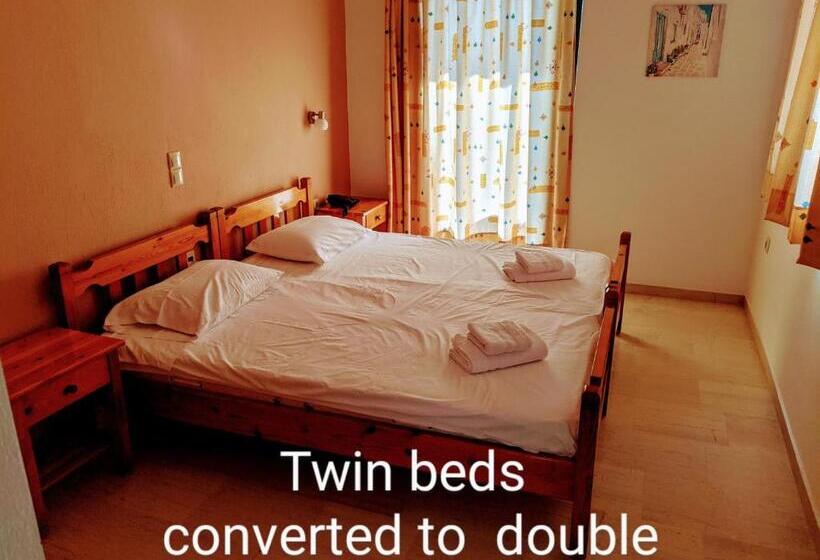 חדר סטנדרט עם מרפסת, Omirico