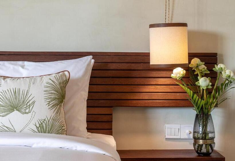 Номер Deluxe, Penh House