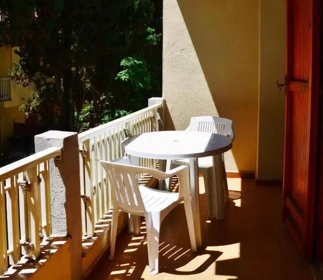 آپارتمان 1 خوابه, Residence Eucalipti