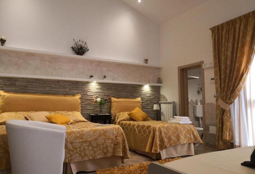 Juniorsvit, Selenebeach B&b