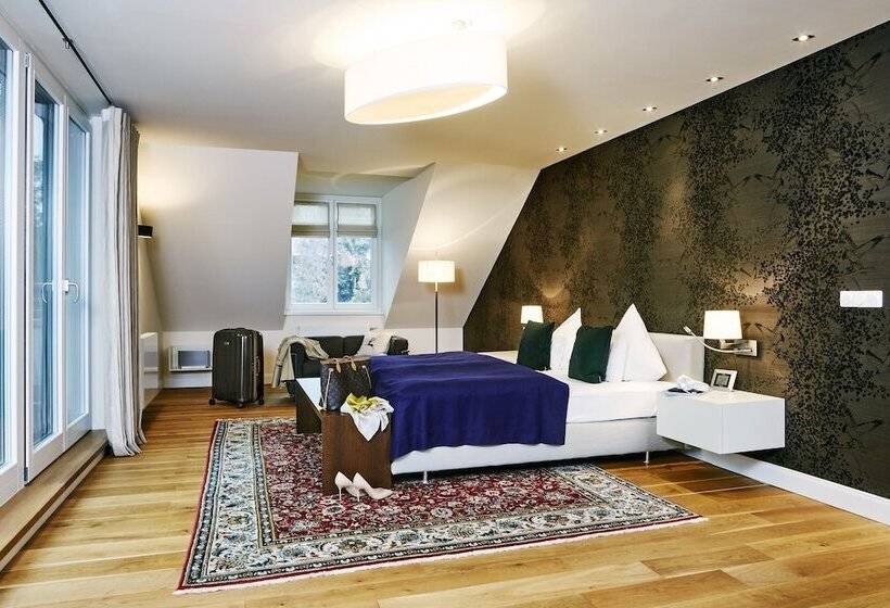 Студия Deluxe, Hubertus Hof Land