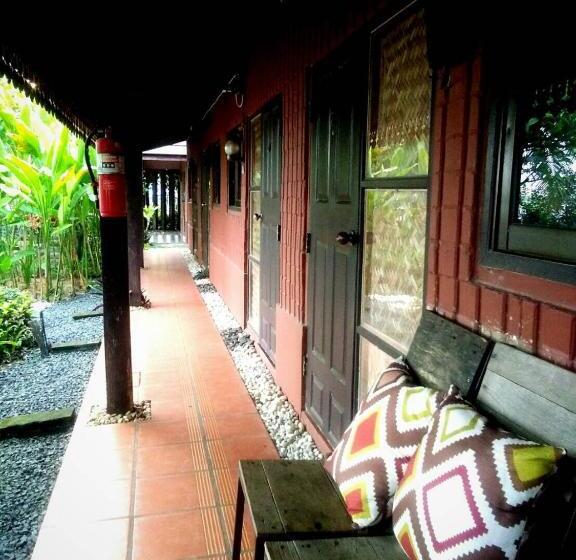 스탠다드 룸, Rim Than View Resort