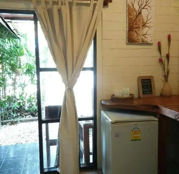 اتاق استاندارد چهار تخته, Rim Than View Resort