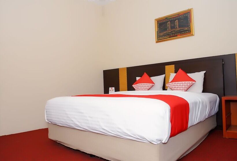 Suit Deluxe, Oyo 191 Edotel