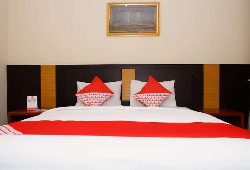 Suit Deluxe, Oyo 191 Edotel