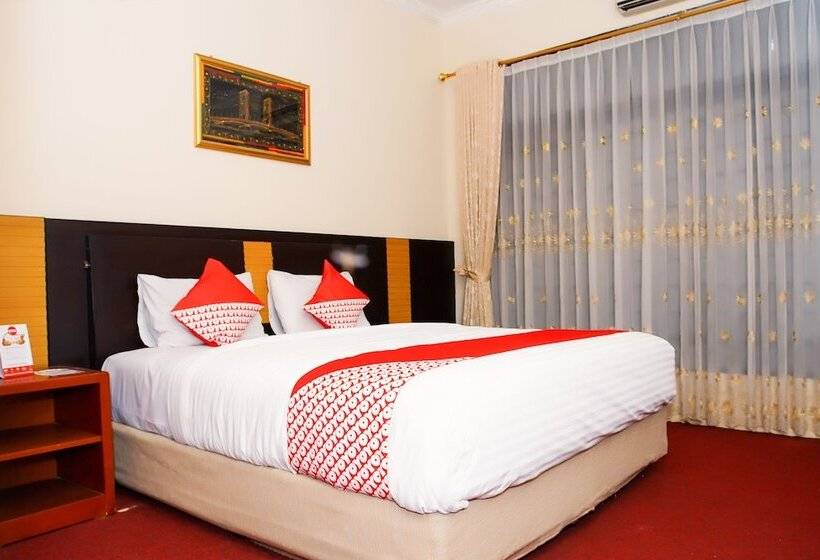 Suit Deluxe, Oyo 191 Edotel