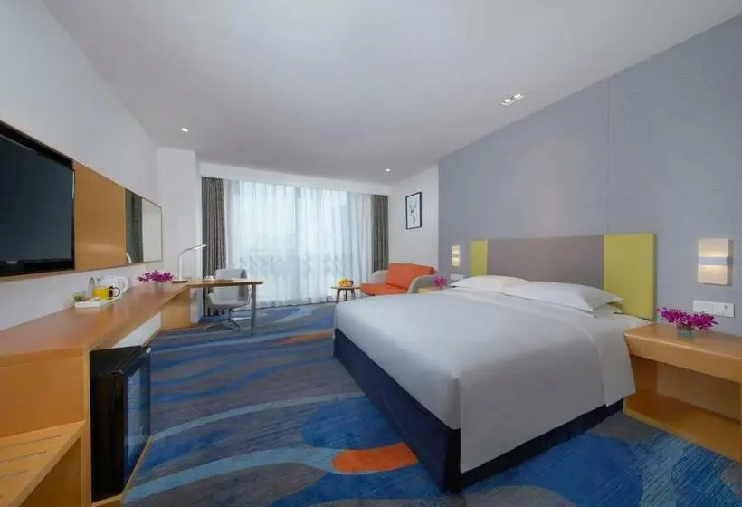 キングサイズベッドのスーペリアルーム, Holiday Inn Express Zhengzhou Zhengdong, An Ihg