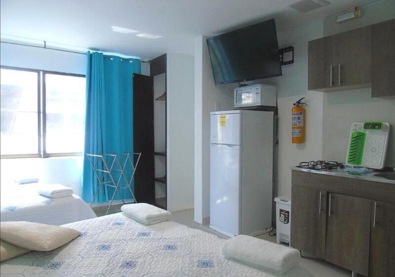 חדר לארבעה סטנדרטי עם מרפסת, Apartahotel Bahia Tropical Iii