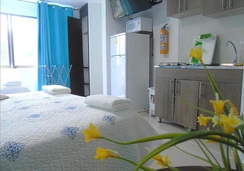 חדר לארבעה סטנדרטי עם מרפסת, Apartahotel Bahia Tropical Iii