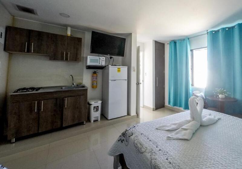 חדר לארבעה סטנדרטי עם מרפסת, Apartahotel Bahia Tropical Iii