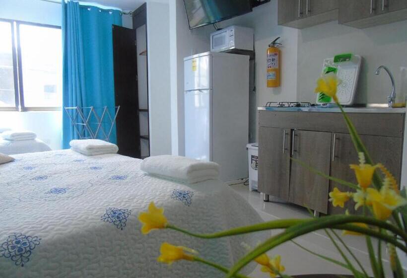 חדר לארבעה סטנדרטי עם מרפסת, Apartahotel Bahia Tropical Iii