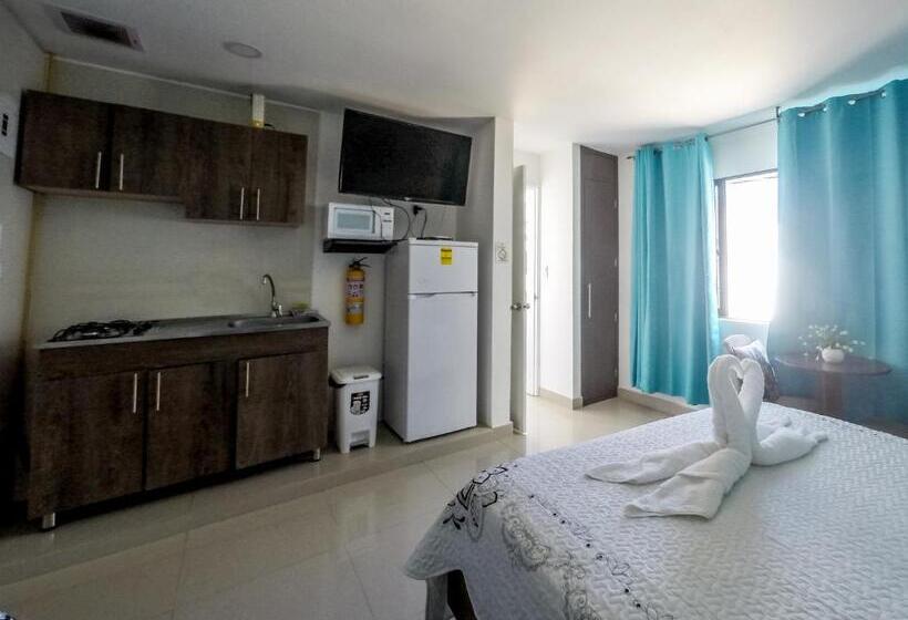 חדר לארבעה סטנדרטי עם מרפסת, Apartahotel Bahia Tropical Iii