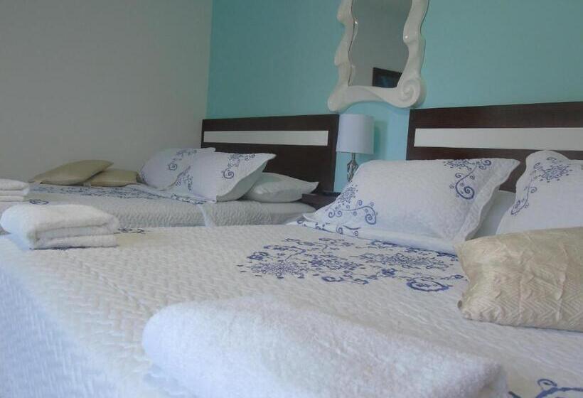 חדר לארבעה סטנדרטי עם מרפסת, Apartahotel Bahia Tropical Iii