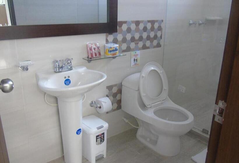 חדר לארבעה סטנדרטי עם מרפסת, Apartahotel Bahia Tropical Iii