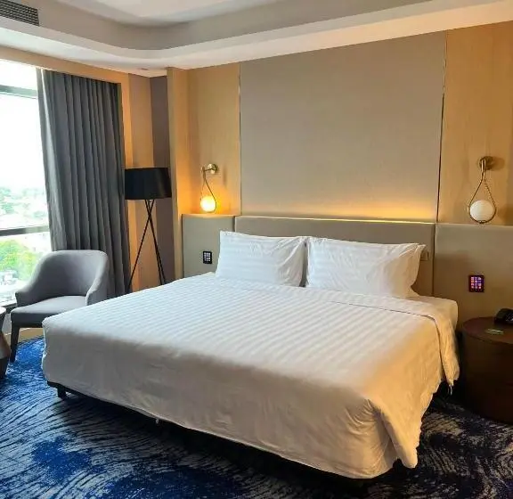 スーペリアースイート, Best Western Plus Metro Clark