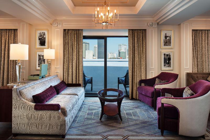 キングサイズベッドのスイートルーム, Higgins Hotel, Official Hotel Of The National Wwii Museum, Curio Collection By Hilton