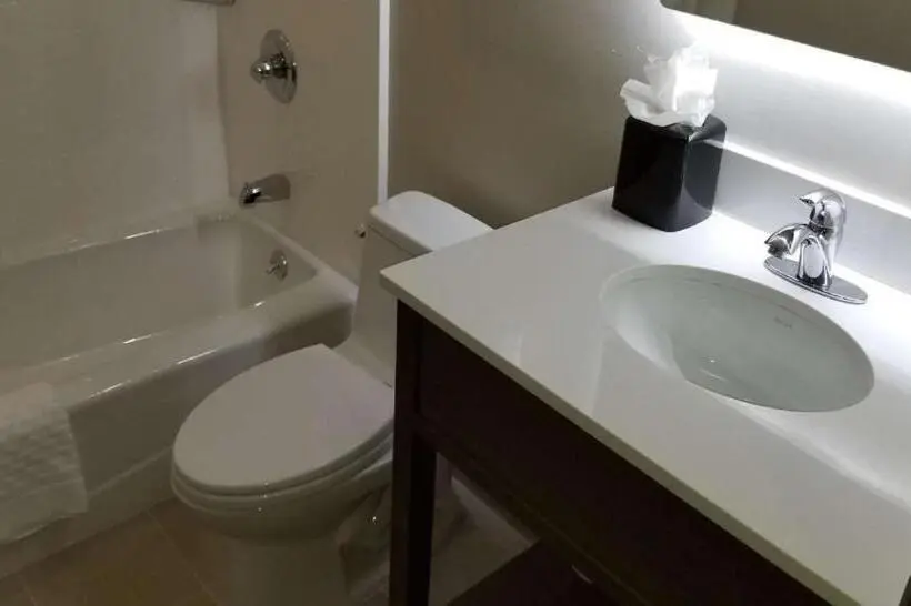اتاق استاندارد, Best Western Brooklynconey Island Inn