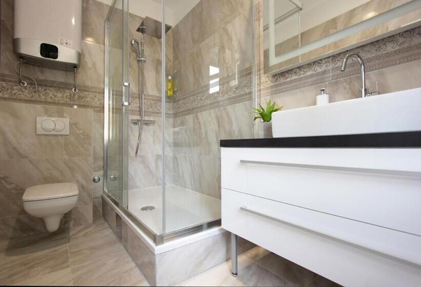 חדר דלוקס עם מרפסת, Well Of Life Luxury Rooms