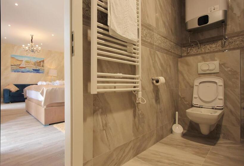 חדר דלוקס עם מרפסת, Well Of Life Luxury Rooms