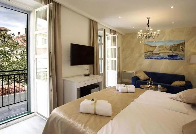 バルコニー付きデラックスルーム, Well Of Life Luxury Rooms
