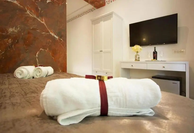 バルコニー付きスーペリアルーム, Well Of Life Luxury Rooms