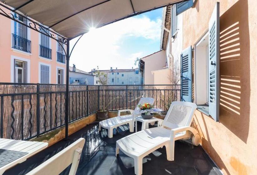 סטודיו סטנדרט עם מרפסת, Florella Maréchal Joffre