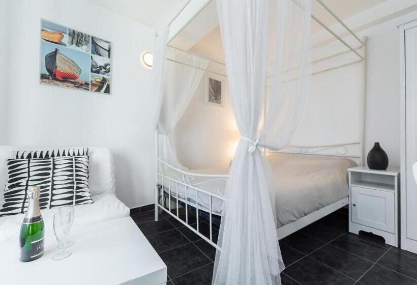 סטודיו סטנדרט עם מרפסת, Florella Maréchal Joffre