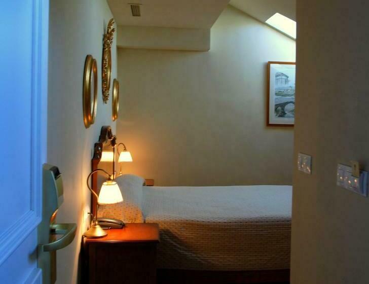 غرفة دور أخير, Arcea Gran Hotel Pelayo