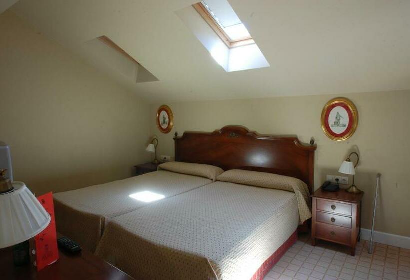 غرفة دور أخير, Arcea Gran Hotel Pelayo